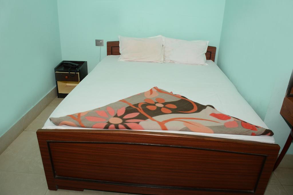 Hotel Nirmal Inn Бхубанешвара Номер фото